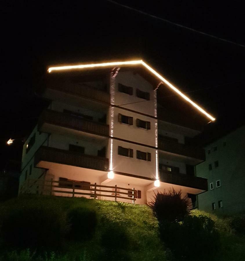 Appartamenti Ladina Падола Екстериор снимка